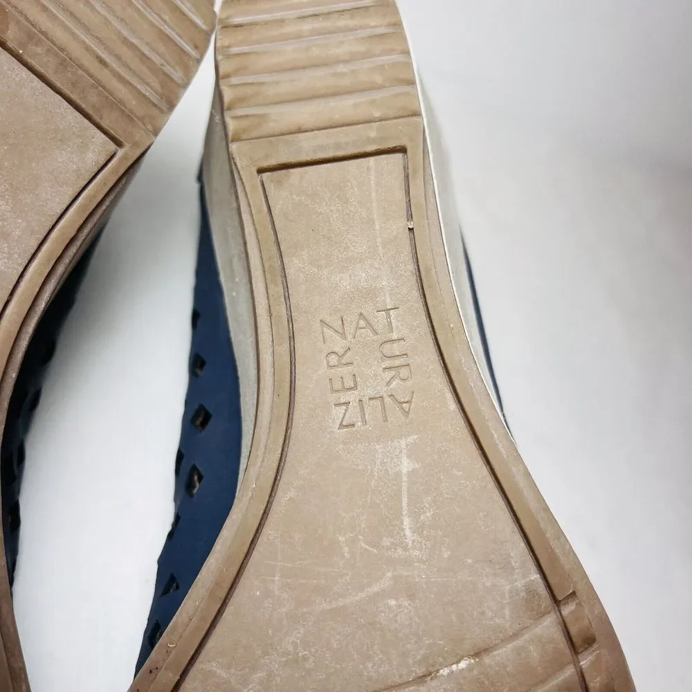 Naturalizer BRINA Blue Shoes Size 9.5M Wedge Heels Laser Cut Comfort Closed‎ Toe